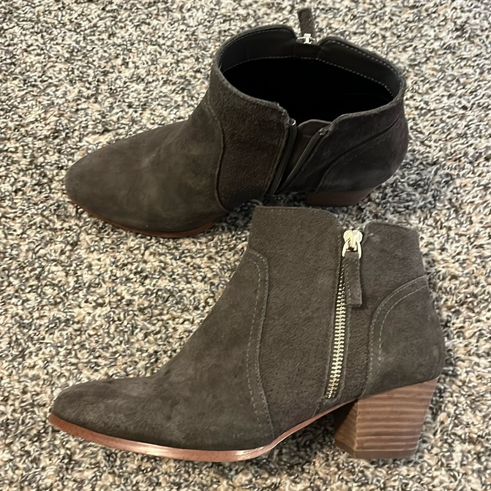 Women’s size 6.5 gray boots with 1.5 inch heel.
